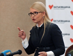 Тимошенко заявила, что поддерживает идею импичмента Порошенко