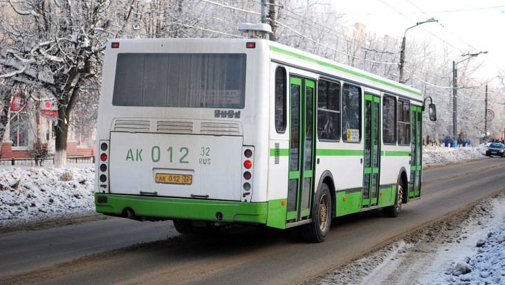 В центре Брянска разбилась пассажирка автобуса