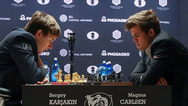 Карякин и Карлсен сыграли вничью в 12-й партии матча за шахматную корону