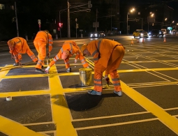 Минтранс предложил точечно наносить вафельную разметку