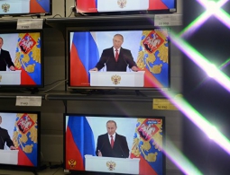 Путин: связи и заслуги не помогут избежать наказания в случае коррупции