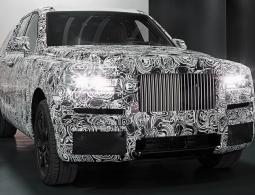 Rolls-Royce опубликовал фотографии своего первого кроссовера