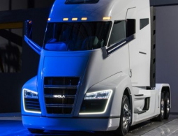 «Tesla в мире тягачей»: представлен водородный грузовик Nikola One