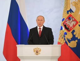 Россия должна быть независима в оборонной промышленности, заявил Путин