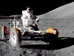 Инженер рассказал о разработке спутника для проверки "лунного заговора"