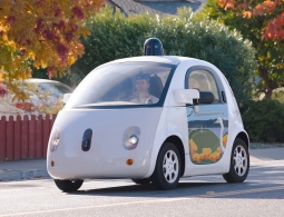 Google отказался от разработки собственного беспилотного автомобиля