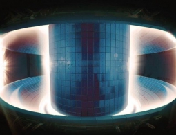 Физики плазмы решили загадку сверхбыстрых солнечных вспышек