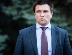 Глава МИД Украины рассказал о проработке визового режима с Россией