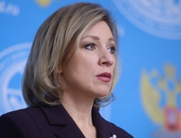 Захарову удивили планы агентства Regnum подать на нее в суд