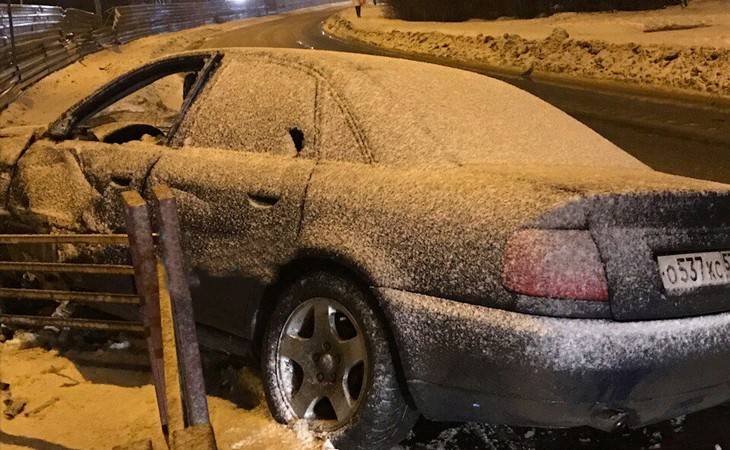 Брянского водителя из раскороженного авто пришлось вытаскивать с помощью ножниц