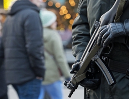 Полиции могут разрешить применять оружие в толпе для предотвращения теракта
