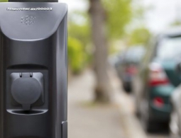 Устройство Char.gy превратит любой столб в зарядку для электромобиля