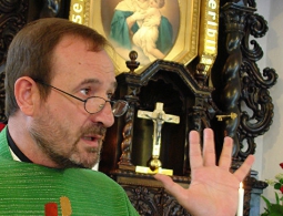 Как уберечь себя от злого духа: советы католического экзорциста