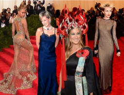 История MET Gala: самые знаменитые наряды Бала Института костюма
