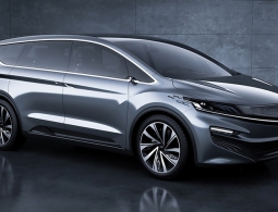 Geely показала свой первый минивэн