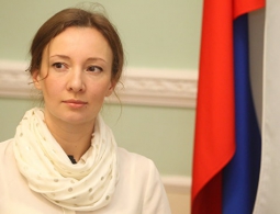 Детский омбудсмен предложила начинать подготовку к семейной жизни со школы
