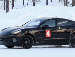 Porsche вывел на тесты свой первый серийный электрокар