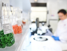 Врачам прописали пилюли. Как кабмин приблизил госзакупку лекарств к народу