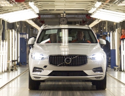 Компания Volvo начала серийный выпуск нового XC60