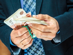 Исследование: семь миллионов россиян потенциально невыездные из-за долгов