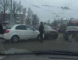 В Брянске на кольце у Полтинника снова произошло ДТП