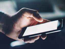 Роскомнадзор заблокировал мессенджеры BlackBerry, Imo и Line