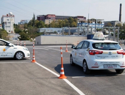 Автошколы предложили установить минимальную стоимость обучения водителей