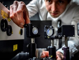 Создана камера, снимающая с частотой пять триллионов кадров в секунду