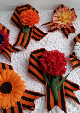 Брошь из фетра к 9 мая