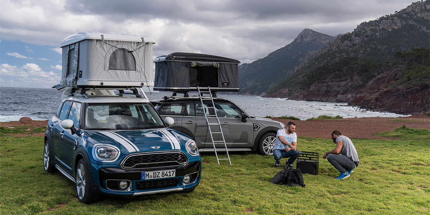 Компания Mini оборудовала кроссовер Countryman палаткой на крыше