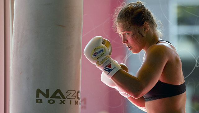 Хакеры опубликовали откровенные фото женщин-бойцов UFC