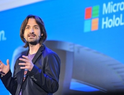 Создатель HoloLens считает, что смартфонам пришёл конец