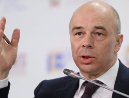 Силуанов призвал срочно менять налоговые режимы в нефтяном секторе