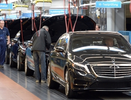 Mercedes начнет строительство завода в Подмосковье в 2018 году