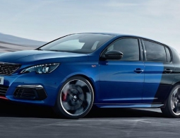 Обновленный Peugeot 308 GTi рассекретили до премьеры