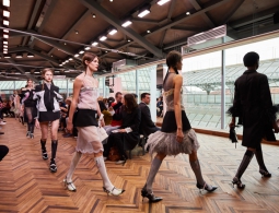 Шик ХХ-го века в новой коллекции Prada Resort 2018