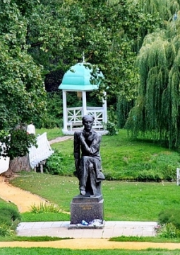 Поэзии связующая нить