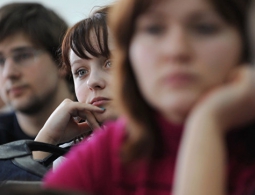 Студентам-отличникам предложили повысить стипендию до 22,5 тысячи рублей