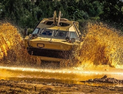 Эхо войны: как стать владельцем броневика и затеряться в мегаполисе