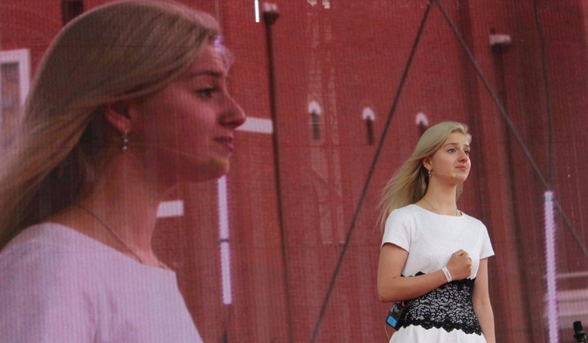 Брянская школьница Екатерина Крыцина победила во всероссийском конкурсе чтецов 