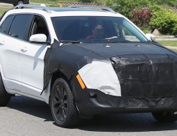 Jeep обновит кроссовер Cherokee