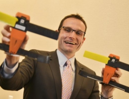 видео | Американские военные провели тестовый запуск роя автономных дронов