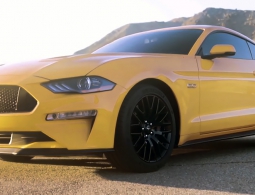 Рестайлинговый Ford Mustang показали на видео