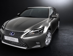 Lexus представил обновленный хэтчбек CT 200h