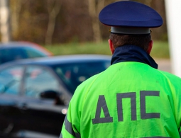 Более половины россиян заявило о доверии инспекторам ГИБДД