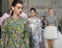 Какая нежность: показ Giambattista Valli Couture