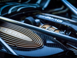 Названа дата премьеры родстера Pagani Huayra