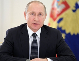 Песков надеется, что Путин пойдет на новый президентский срок