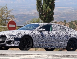 Спортивная версия Audi A7 впервые замечена на тестах