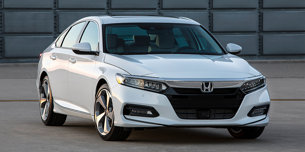 Honda представила седан Accord нового поколения